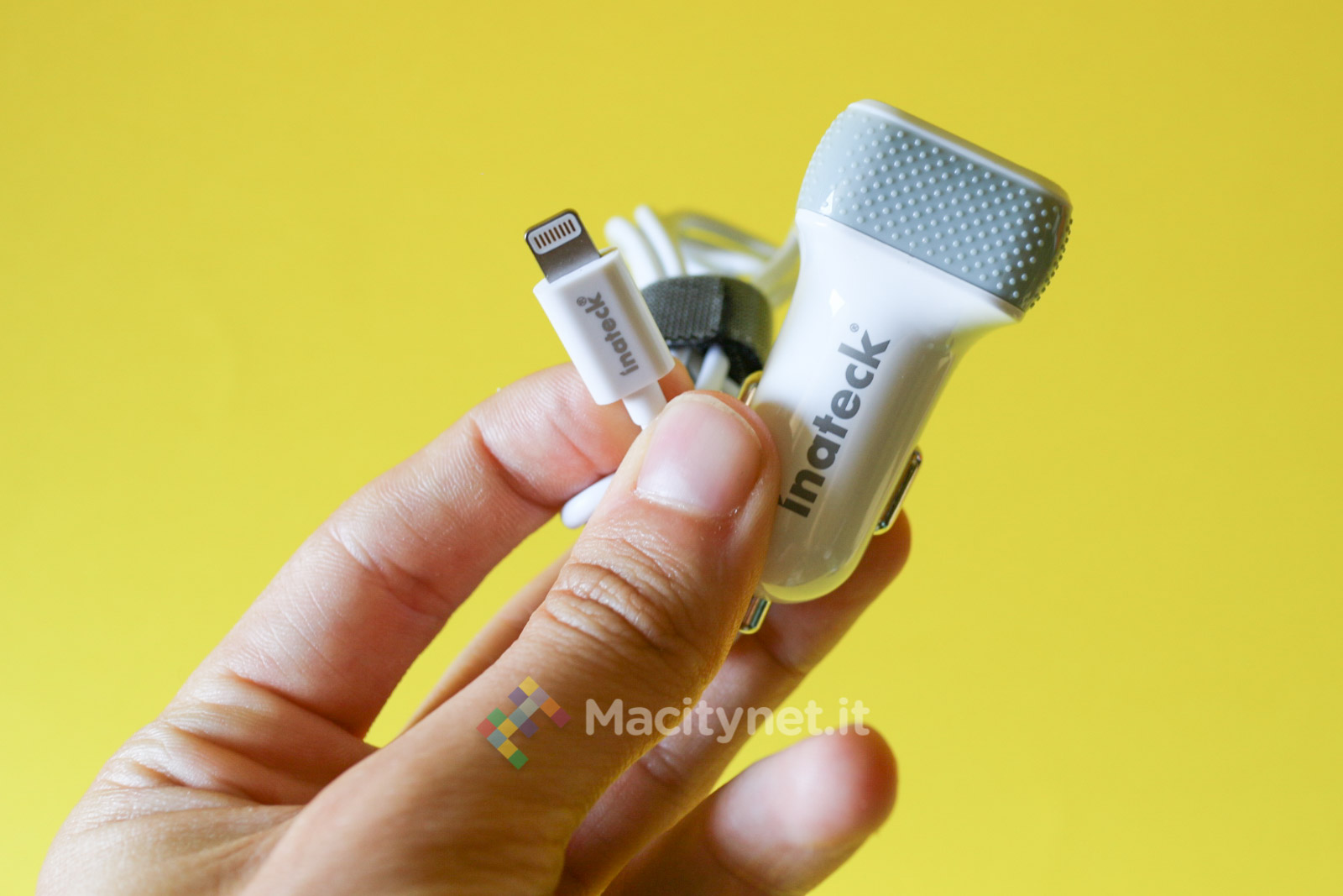 Recensione Inateck AL2011