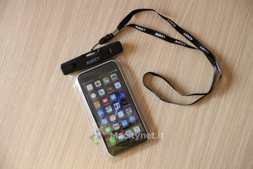 ecco la custodia pronta all'azione