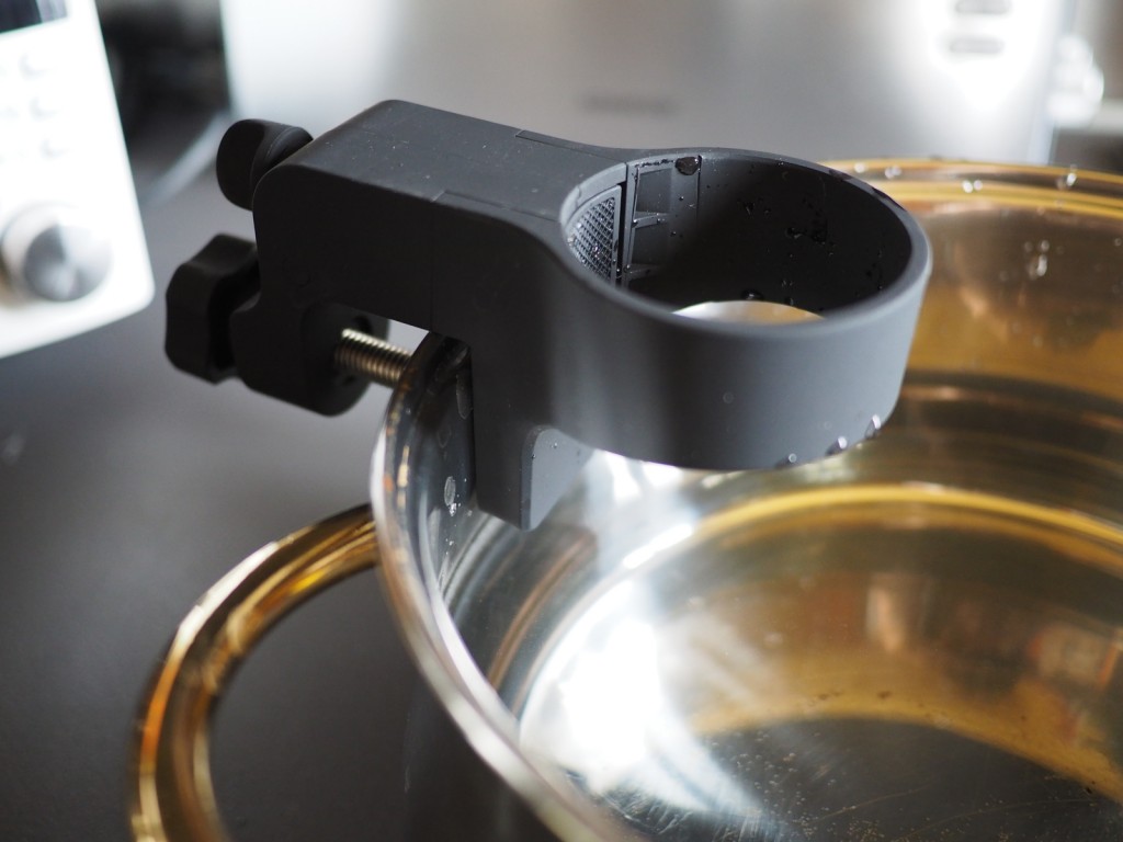 anova precision cooker supporto su pentola