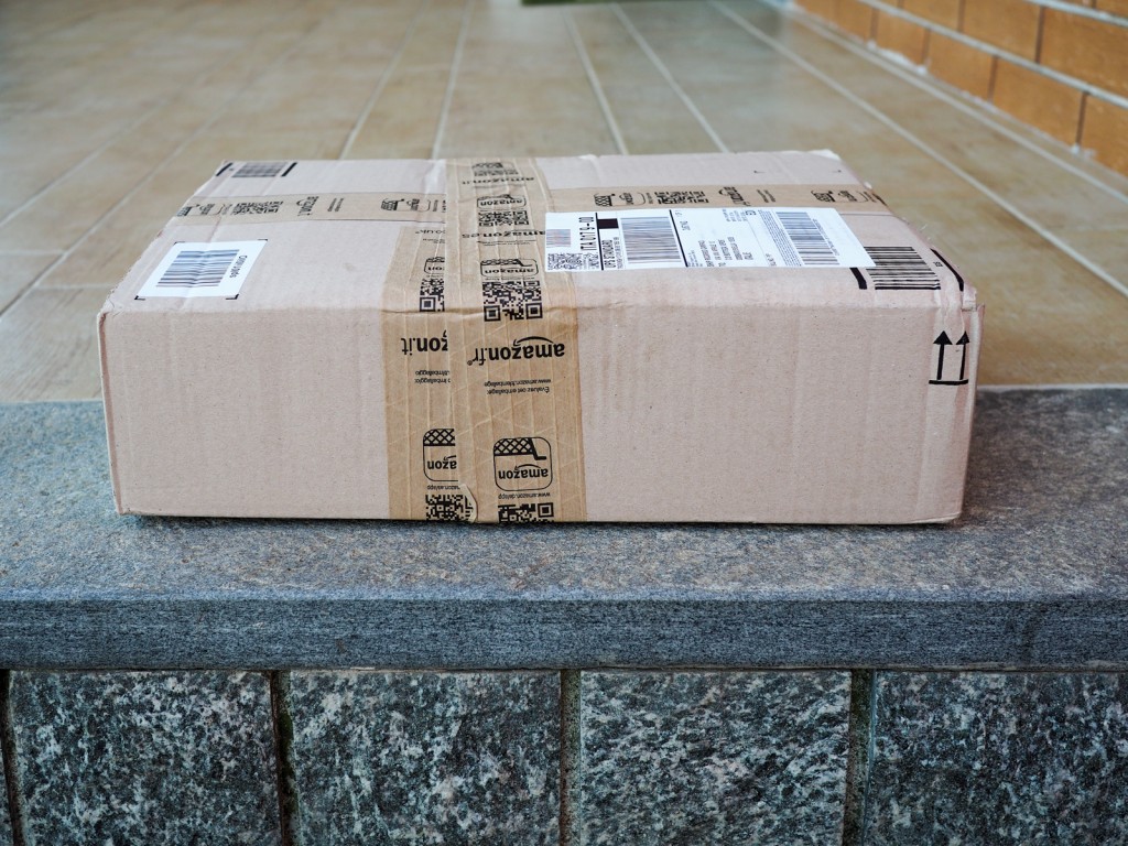 pacco amazon vista laterale-2