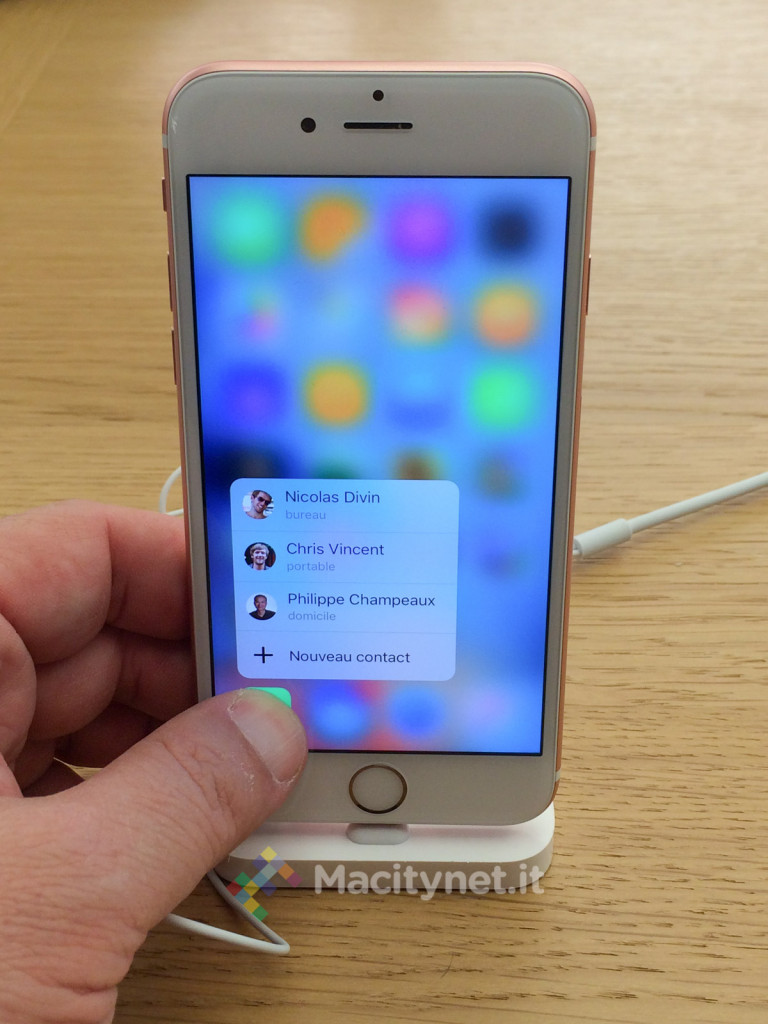 Macitynet 2015 - IMG_9844 iPhone 6s oro-rosa