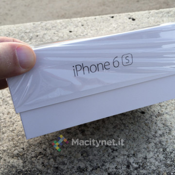 Unboxing iPhone 6s