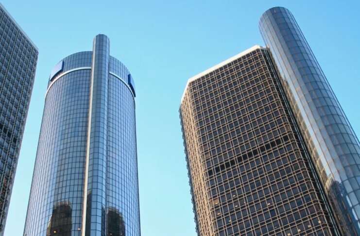 Chevrolet Bolt EV, auto elettrica nata da GM ed LG che fa 300 km con un “pieno”