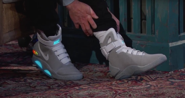 scarpe di ritorno al futuro Nike 620