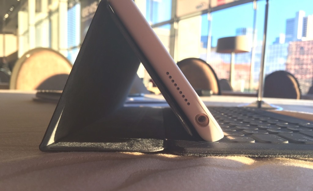 Apple Smart Keyboard per iPad Pro 22