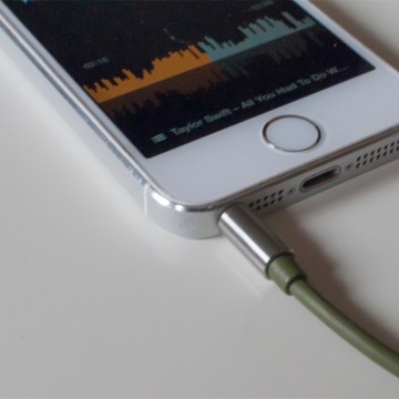 Fresh’n’rebel CAPS