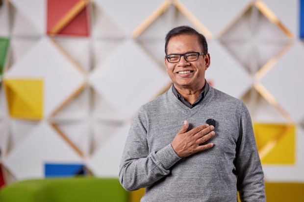 Communicator di Star Trek 620 Amit Singhal time