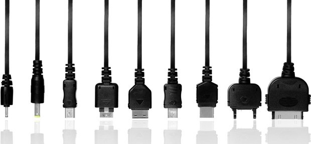 caricabatterie universale