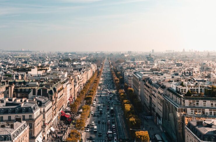 Parigi, Apple lavora per aprire un grande store sugli Champs-Elysees