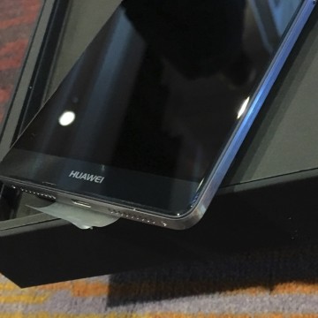 Unboxing di Huawei Mate 8