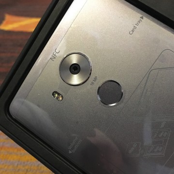 Unboxing di Huawei Mate 8