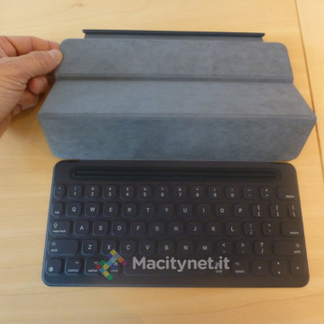 Smart Keyboard per iPad Pro 9.7 pollici