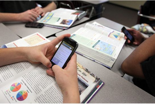 smartphone in classe 02