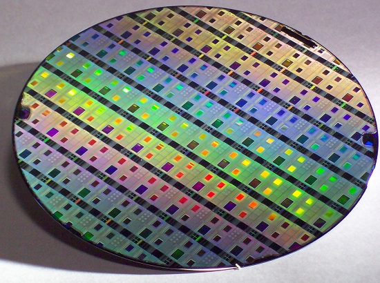 Un wafer di silicio per la costruzione di circuiti integrati e chip