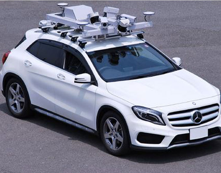 Auto di Mitsubishi con integrato sistema per il rilevamento del mapping 3D