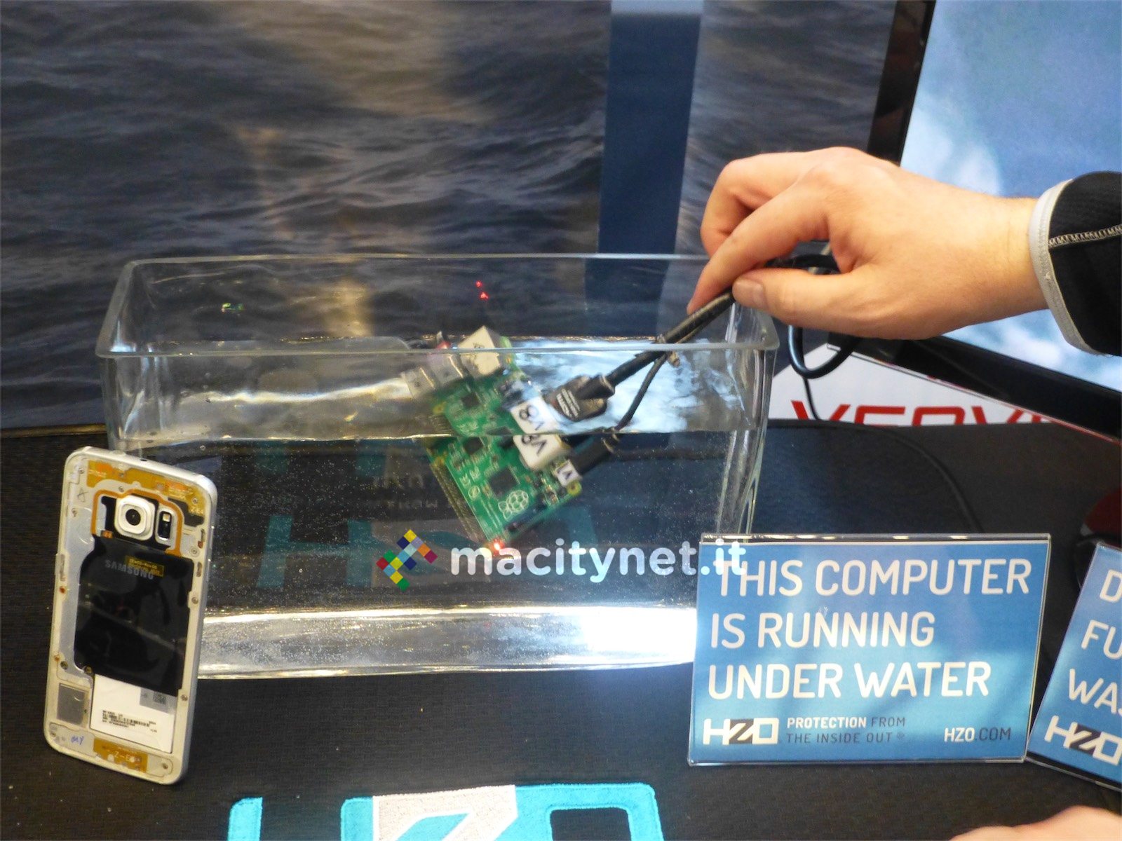 iphone 7 impermeabile hzo IFA16 8