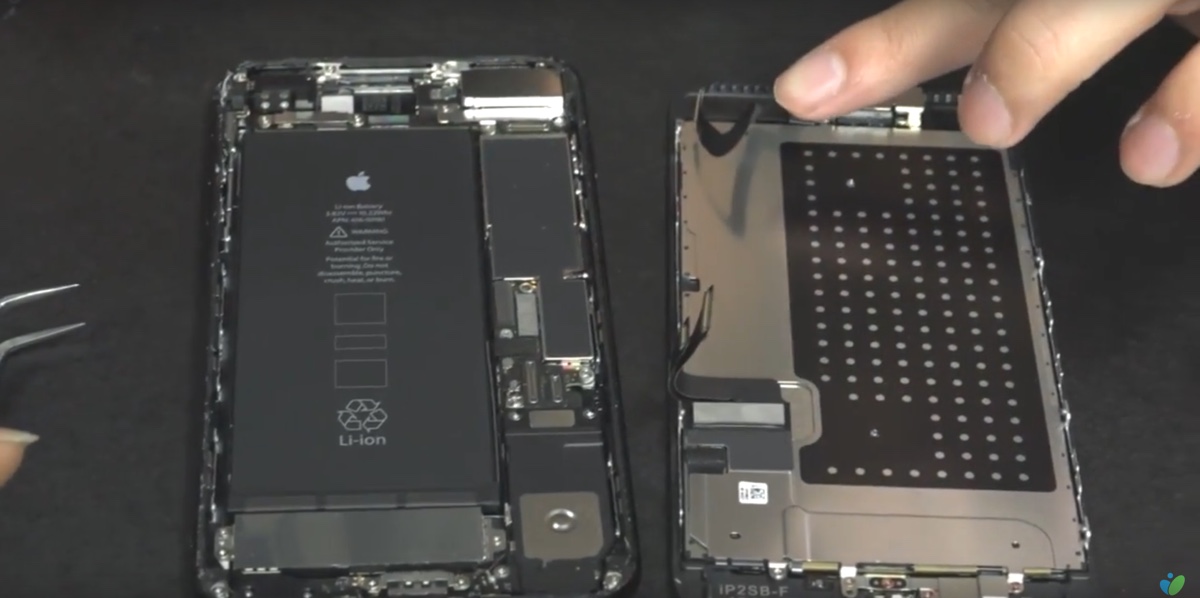 iPhone 7 Plus jet black smontato 2