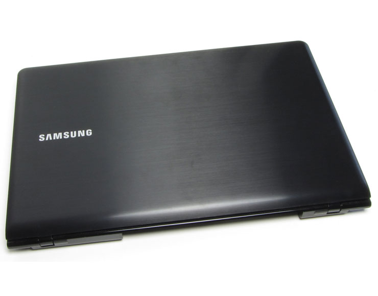 Samsung vuole vendere la divisione PC a Lenovo Samsung