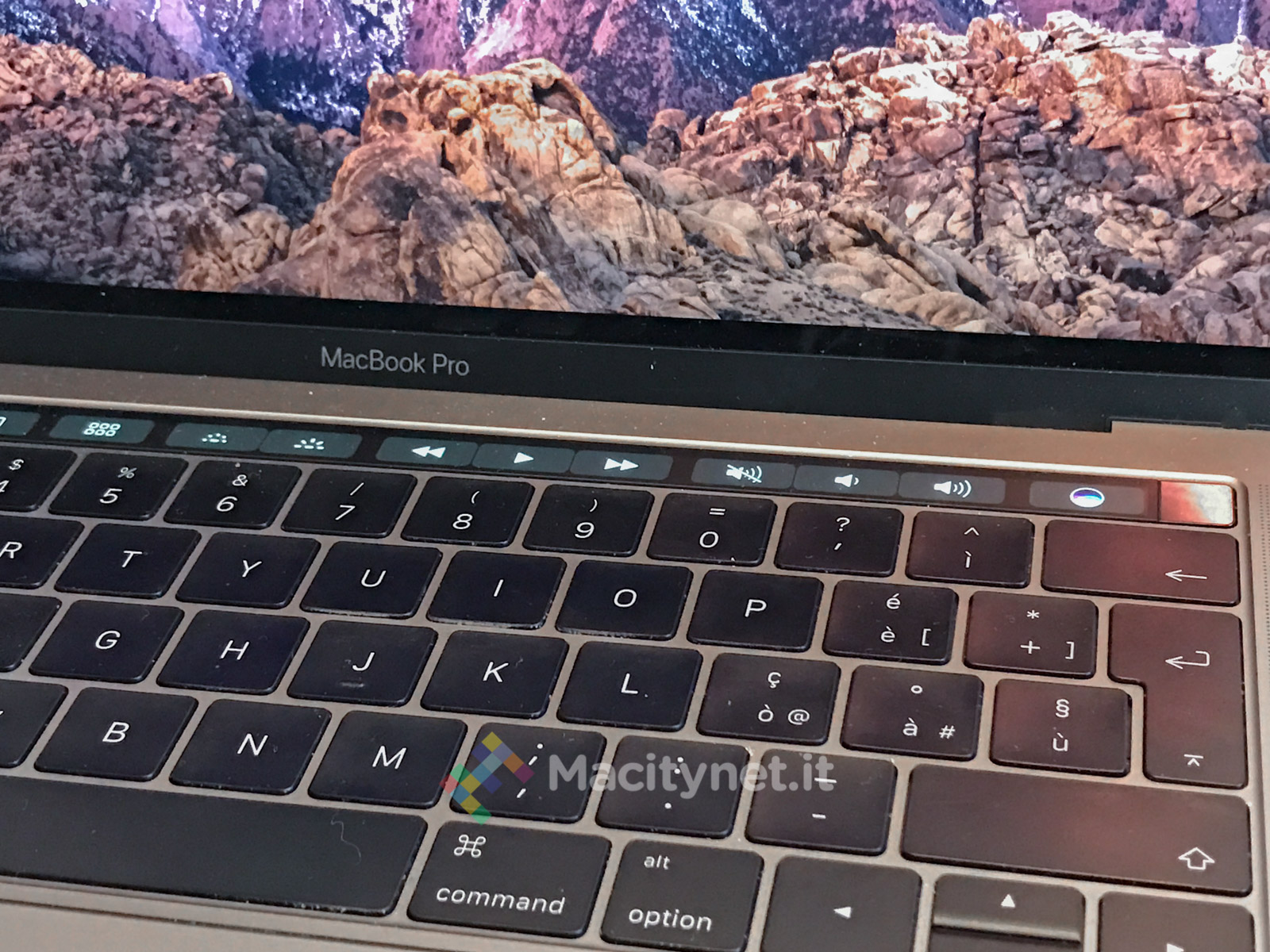 Recensione MacBook Pro 2016 Touch Bar