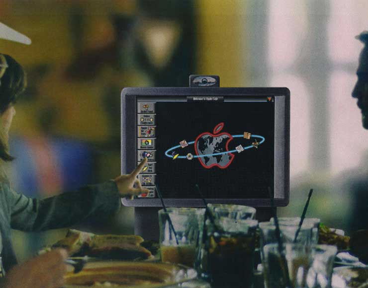 Apple come Starbucks, nel 1997 Steve Jobs voleva aprire gli Apple Cafe Cybercafe