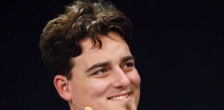 Palmer Luckey, il papà di Oculus, ha lasciato Facebook