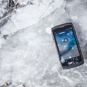 TREKKER-X3_ICE_RIVER_1