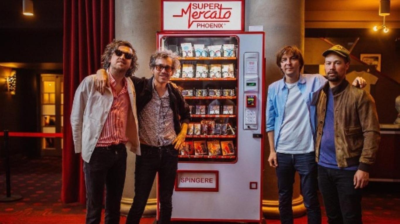 Apple Pay per comprare merchandising della band francese Phoenix