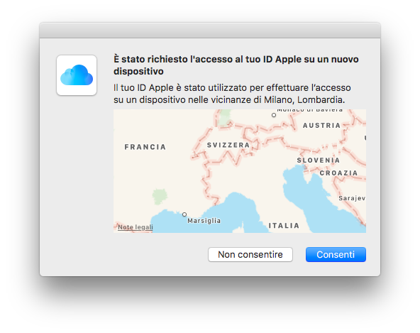 Quando si effettua l'accesso su un nuovo dispositivo, sugli altri dispositivi attendibili è visualizzata una notifica con una mappa in cui viene indicata la posizione approssimativa del nuovo dispositivo. Si tratta di una posizione approssimativa basata sull'indirizzo IP attualmente usato dal dispositivo, non è la posizione esatta del dispositivo. La posizione visualizzata potrebbe riflettere la rete alla quale è stata effettuata la connessione e non la posizione fisica. Se sappiamo di essere noi la persona che sta provando ad accedere, ma non riconosci la posizione visualizzata, possimo comunque toccare "Consenti" e procedere con l'accesso.