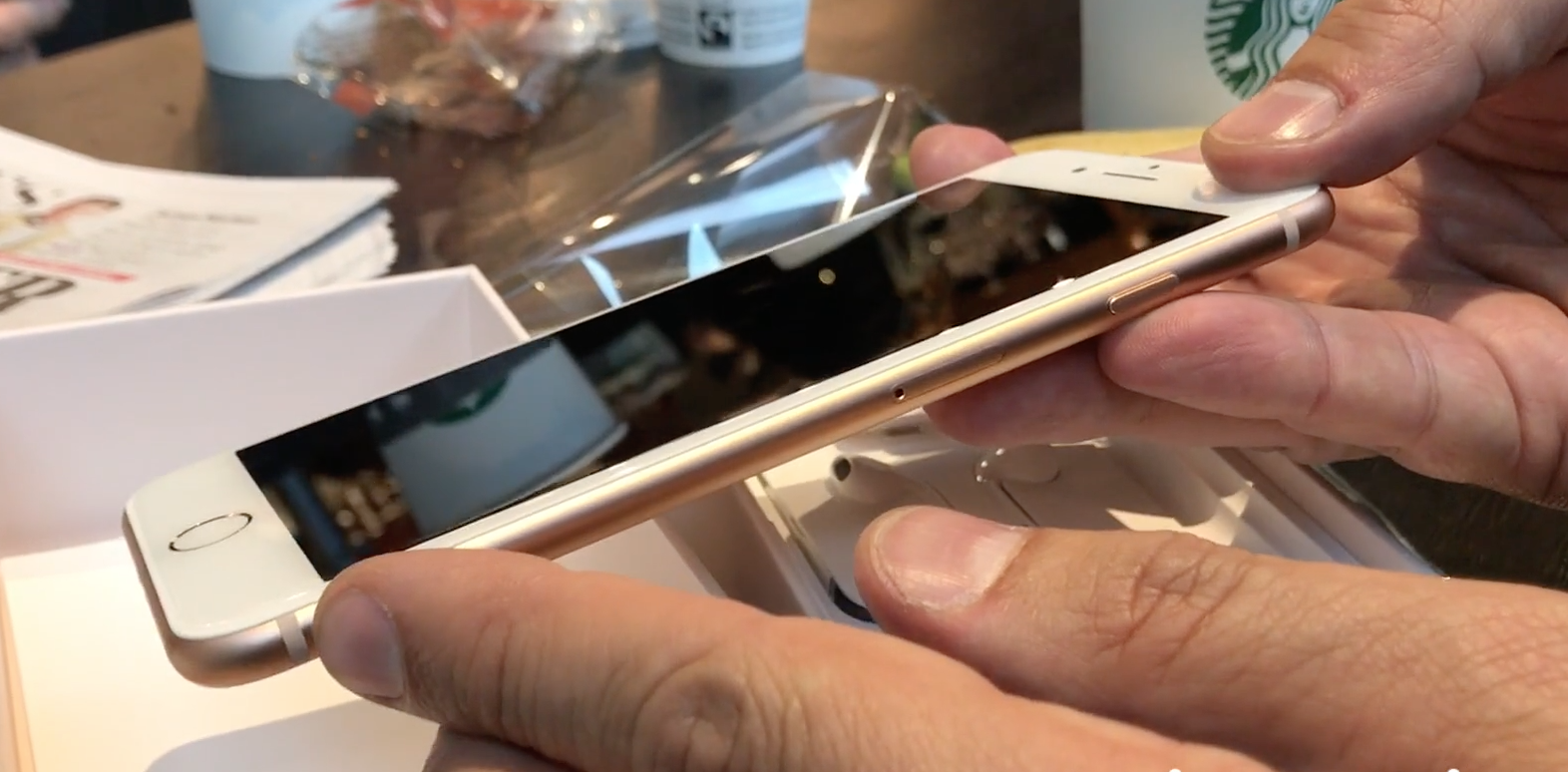 iPhone 8 filmato dal vivo