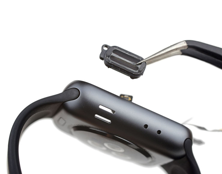 Apple Watch Series 3 LTE smontato