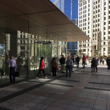 apple store Chicago airzorba2 1
