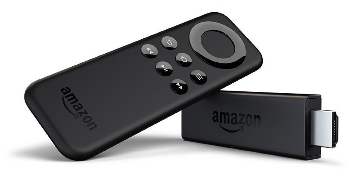 Amazon Fire TV Stick, fino al 22 dicembre con Prime costa la metà: 29,99 euro