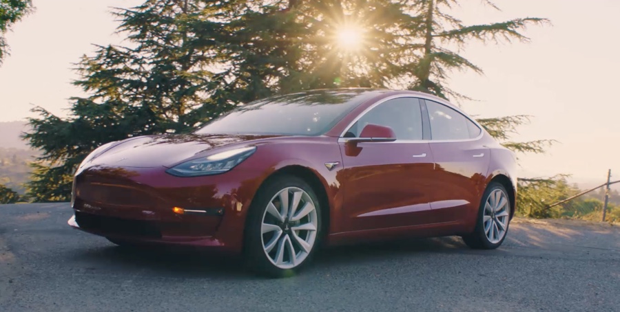 tesla model 3 900 2