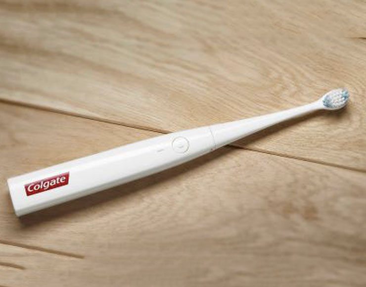 Smart Electronic Toothbrush di Colgate