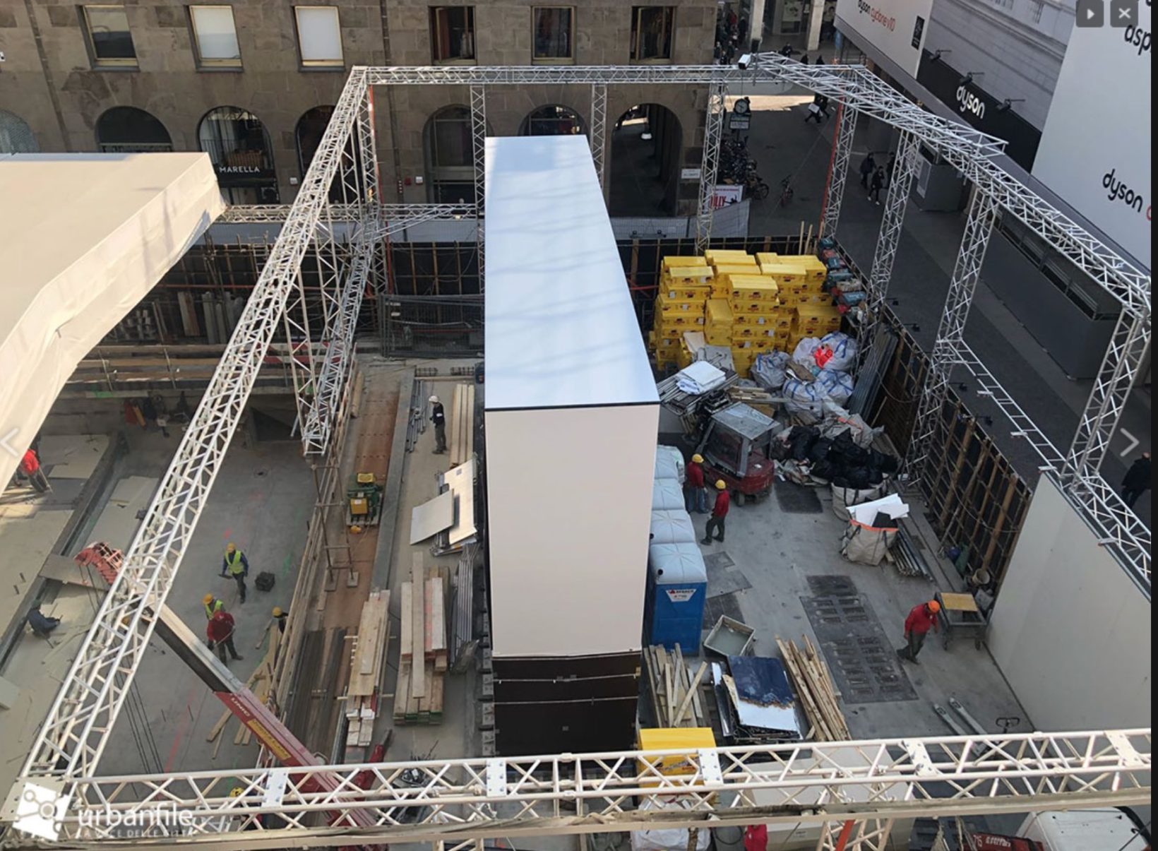 apple store milano piazza liberty 2