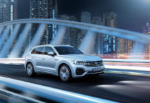 Volkswagen Touareg con Night Vision ha una telecamera termica nel frontale Nuova Touareg