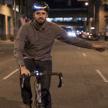 Il casco da bici Lumos si controlla con iPhone e Apple Watch