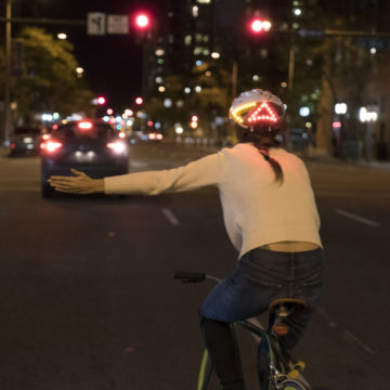 Il casco da bici Lumos si controlla con iPhone e Apple Watch