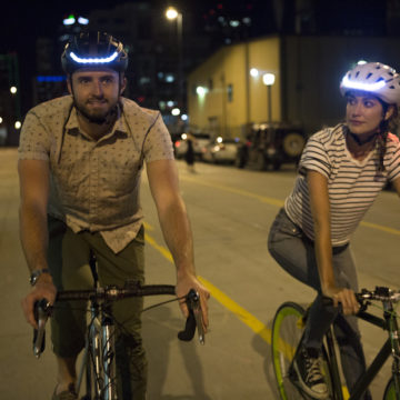 Il casco da bici Lumos si controlla con iPhone e Apple Watch