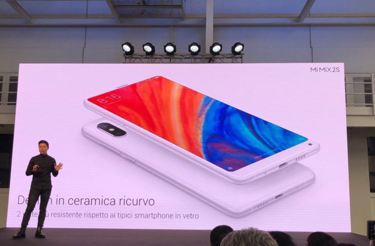 Xiaomi Mi Mix 2s debutta ufficialmente in Italia, presentato a Milano