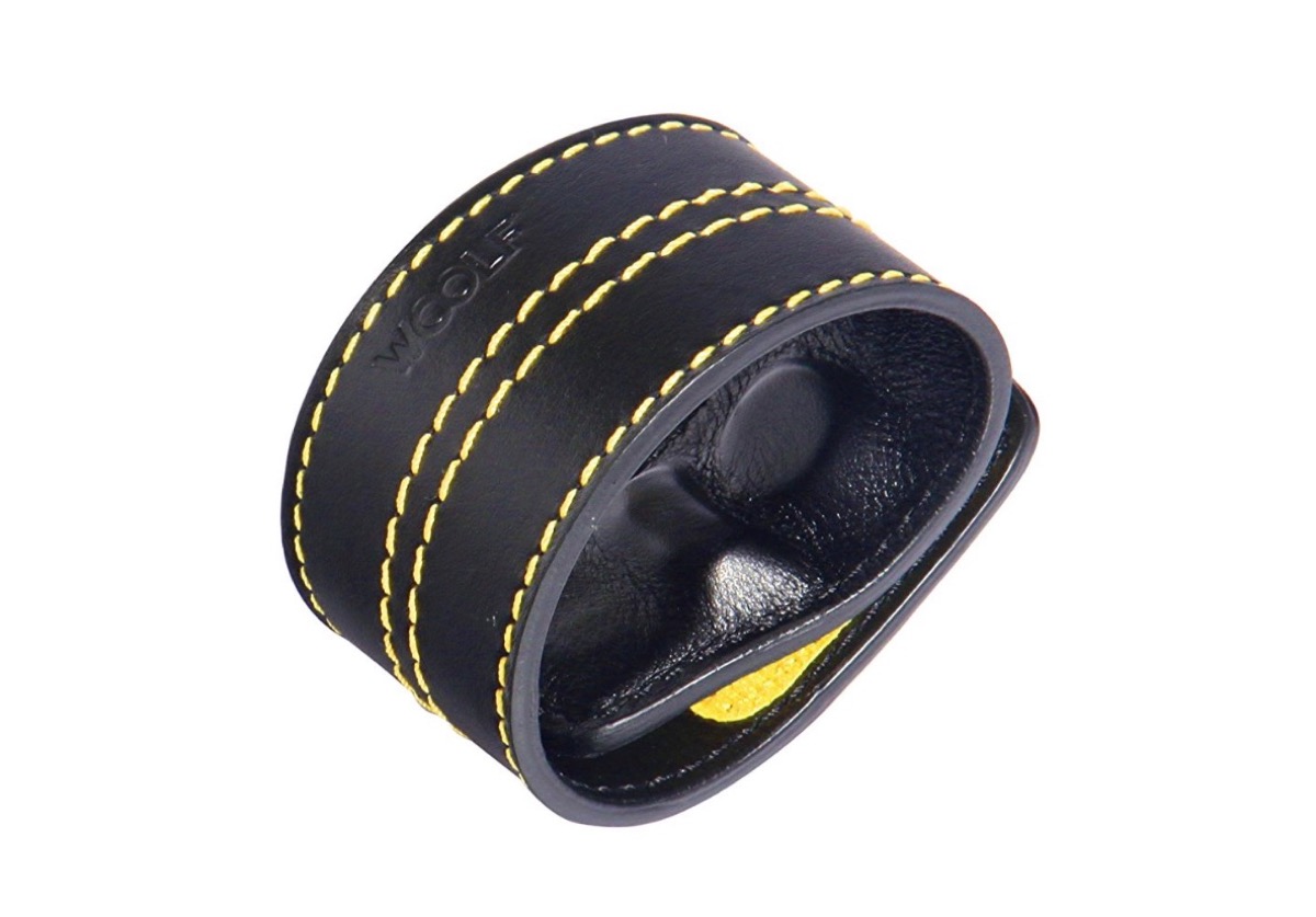 Woolf, il bracciale per iPhone che vibra quando “vede” gli Autovelox Woolf, il bracciale che segnala gli Autovelox usando Android e iPhone