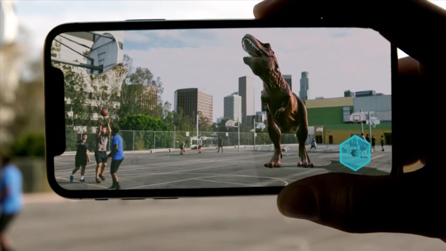 Con iOS 12 ARKit permetterà a due iPhone di vedere lo stesso oggetto virtuale