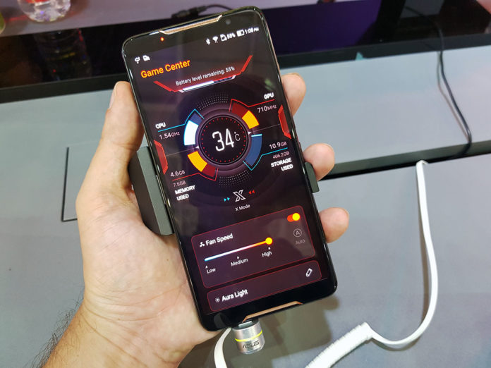 Asus ROG, il primo smartphone gaming con raffreddamento a camera di vapore 3D