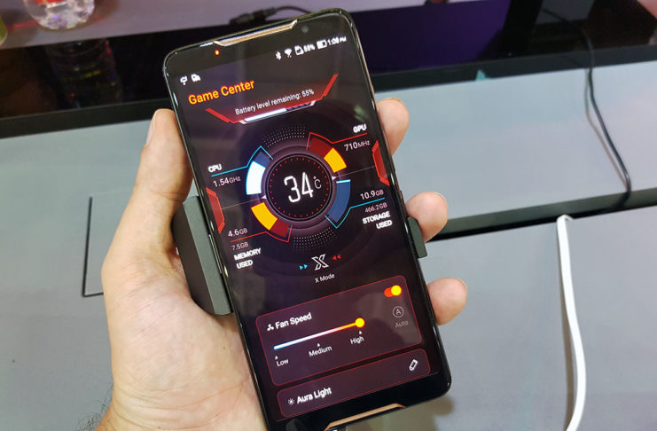 Asus ROG, il primo smartphone gaming con raffreddamento a camera di vapore 3D