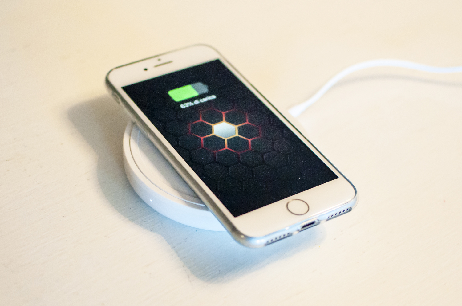 Belkin BOOST UP, in prova il caricabatterie veloce e con stile Belkin BOOST UP, in prova il caricabatterie veloce e con stile