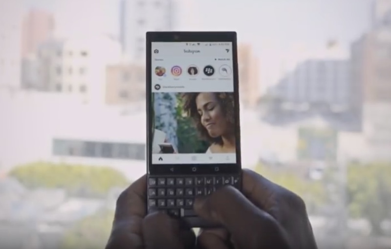 BlackBerry KEY2 con doppia camera, super tastiera fisica e Speed Key