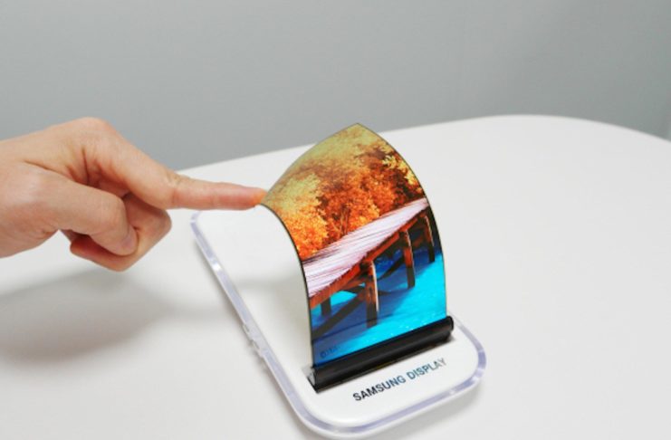 Galaxy X, lo smartphone pieghevole Samsung potrebbe costare il doppio di iPhone X