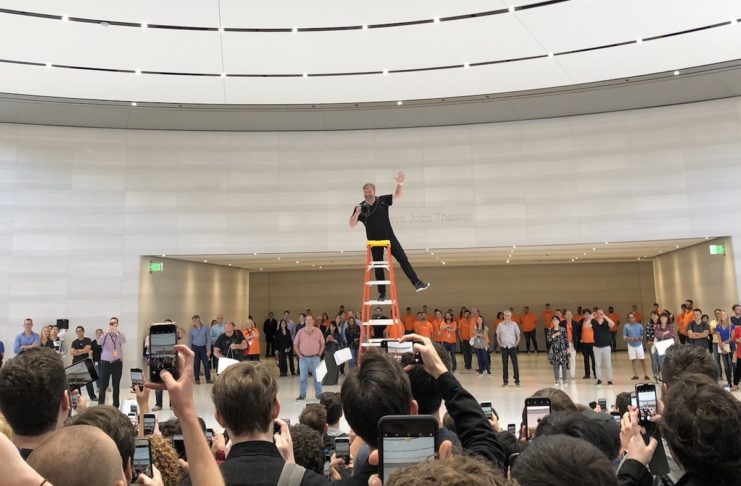 WWDC 2018, gli sviluppatori in visita al campus Apple