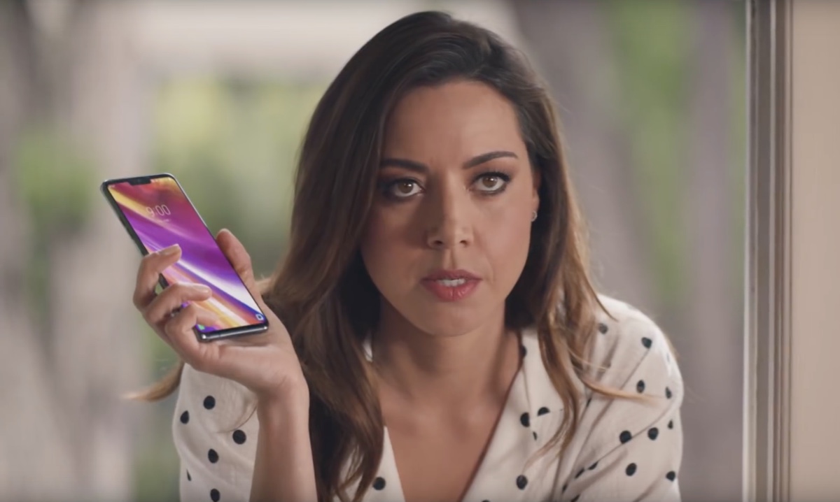 Lo spot LG G7 ThinQ è una raccolta di luoghi comuni contro iPhone