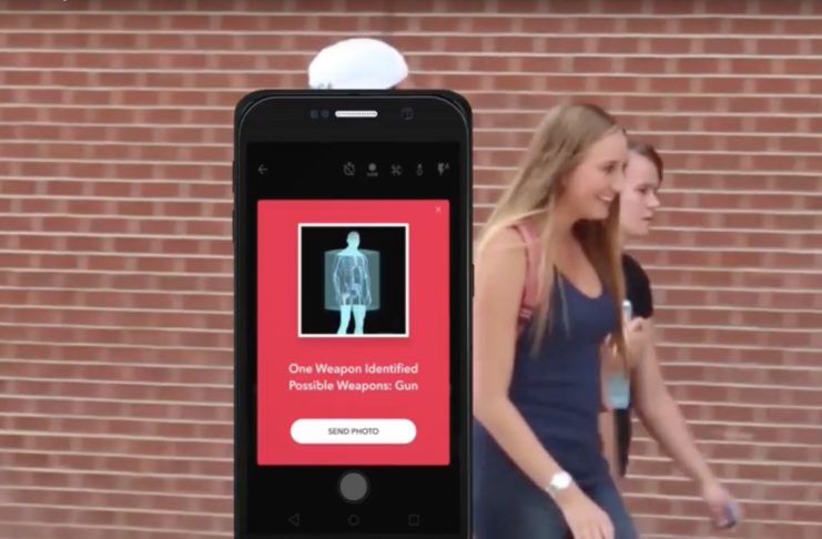 sword foto cover Sword trasforma iPhone 8 Plus in detector di armi ed esplosivi